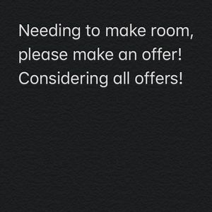 Urgently selling stuff!